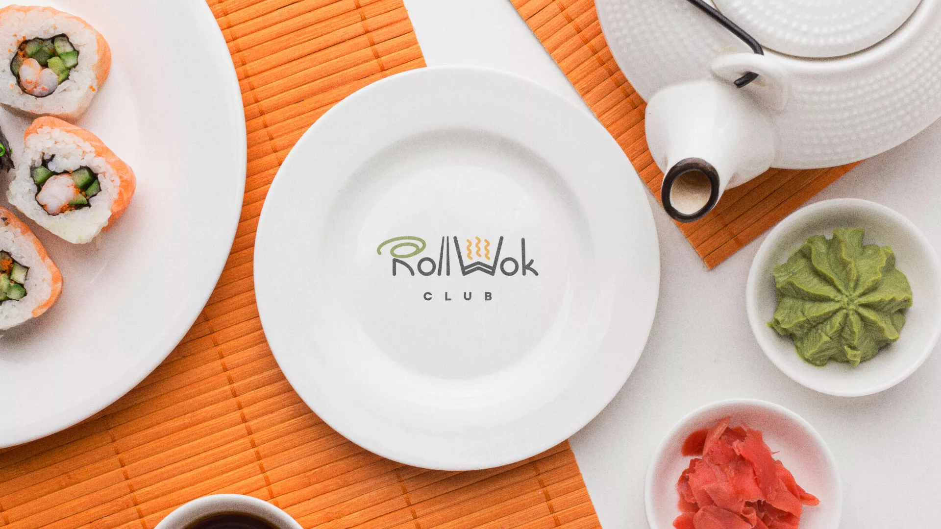 Разработка логотипа и фирменного стиля в Котласе для суши-бара «Roll Wok Club» Разработка логотипа и фирменного стиля в Котласе для суши-бара «Roll Wok Club»